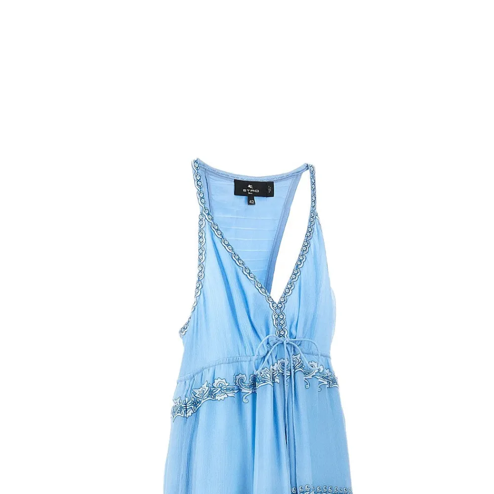 abito_lungo_in_crepon_ric_1.webp Fashion Abito lungo in crepon ricamato Dresses