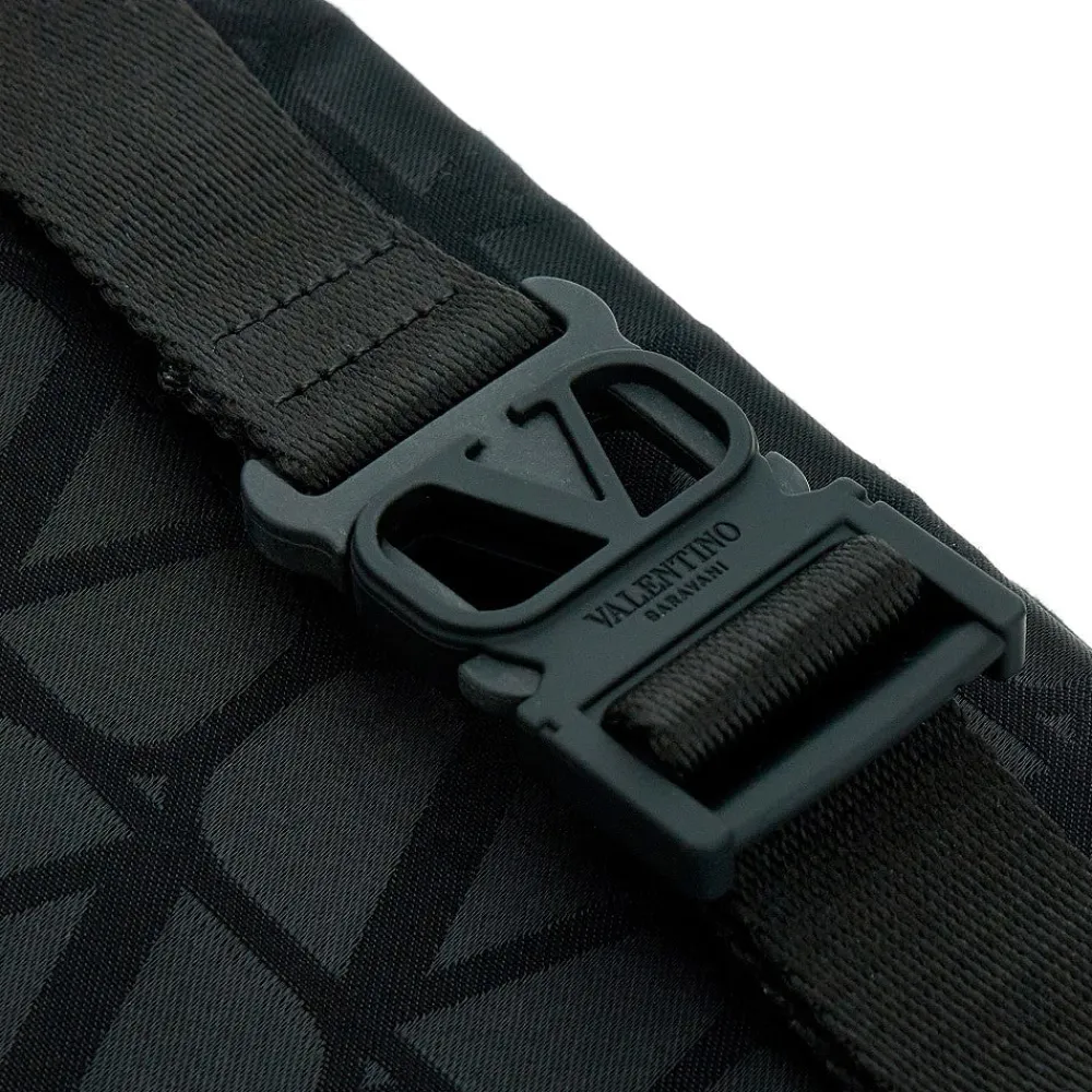 black_iconographe_nylon_b_3.webp Fashion Black Iconographe' nylon beltbag Belt Bags