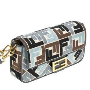 Hot FF canvas medium 'Baguette' bag Shoulder Bags
