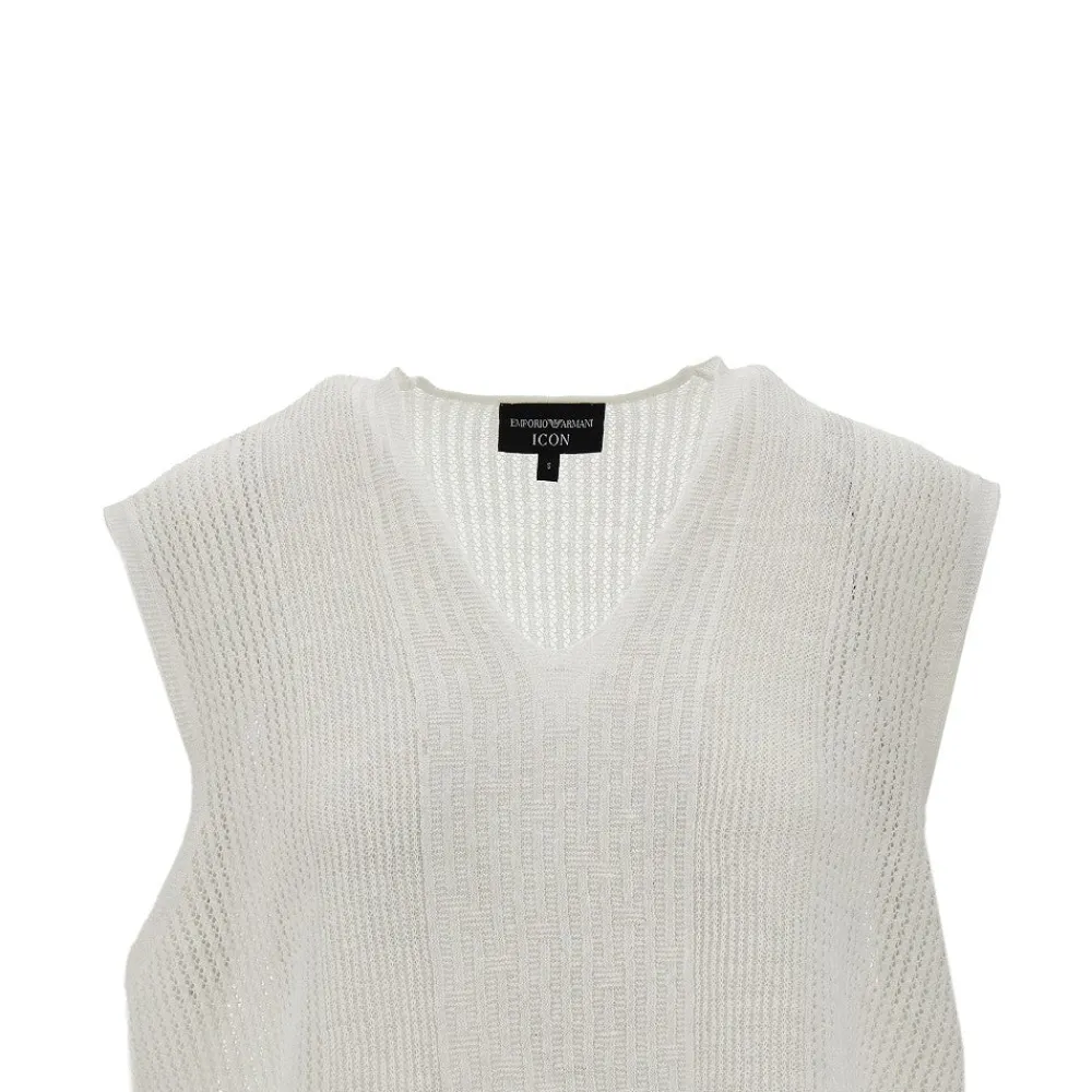 icon_linen_and_cotton_top_1-1.webp New ICON linen and cotton top Knitwear