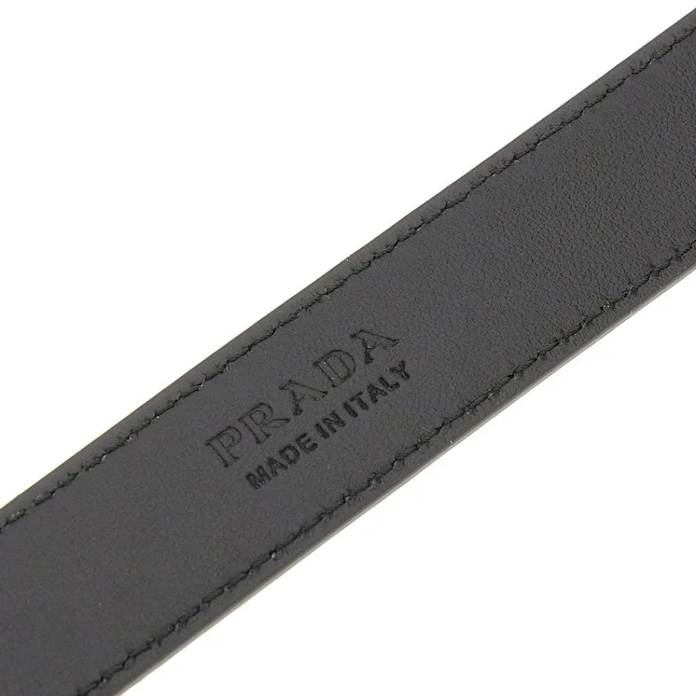 leather_belt_with_triangl_2.webp Fashion Leather belt with triangle logo Belts