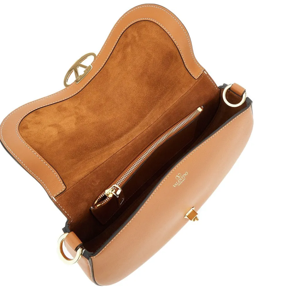 leather_small_ohval_shoul_2-1.webp New Leather small 'Ohval' shoulder bag Shoulder Bags