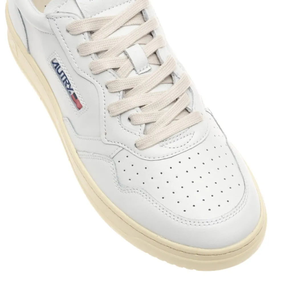 medalist_low_leather_snek_1.webp Fashion Medalist Low leather snekars Sneakers
