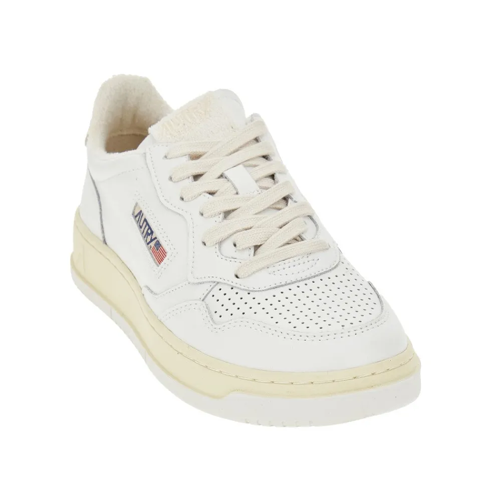 medalist_low_sneakers_wit_1.webp Fashion Medalist Low sneakers with terry details Sneakers