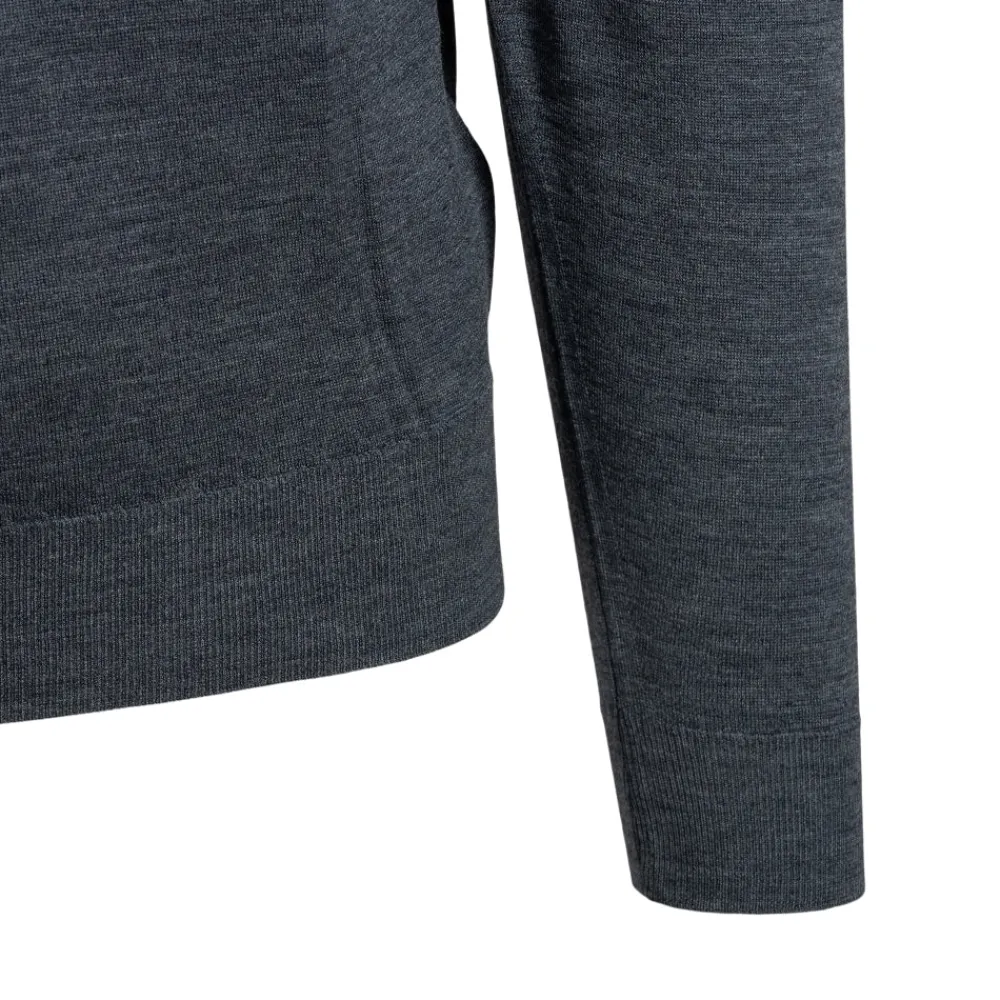 merino_wool_turtleneck_sw_3.webp Outlet Merino wool turtleneck sweater Knitwear