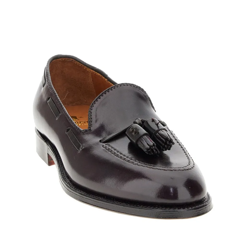 spazzolato_leather_loafer_1.webp Outlet Spazzolato leather loafers with tassels Loafers
