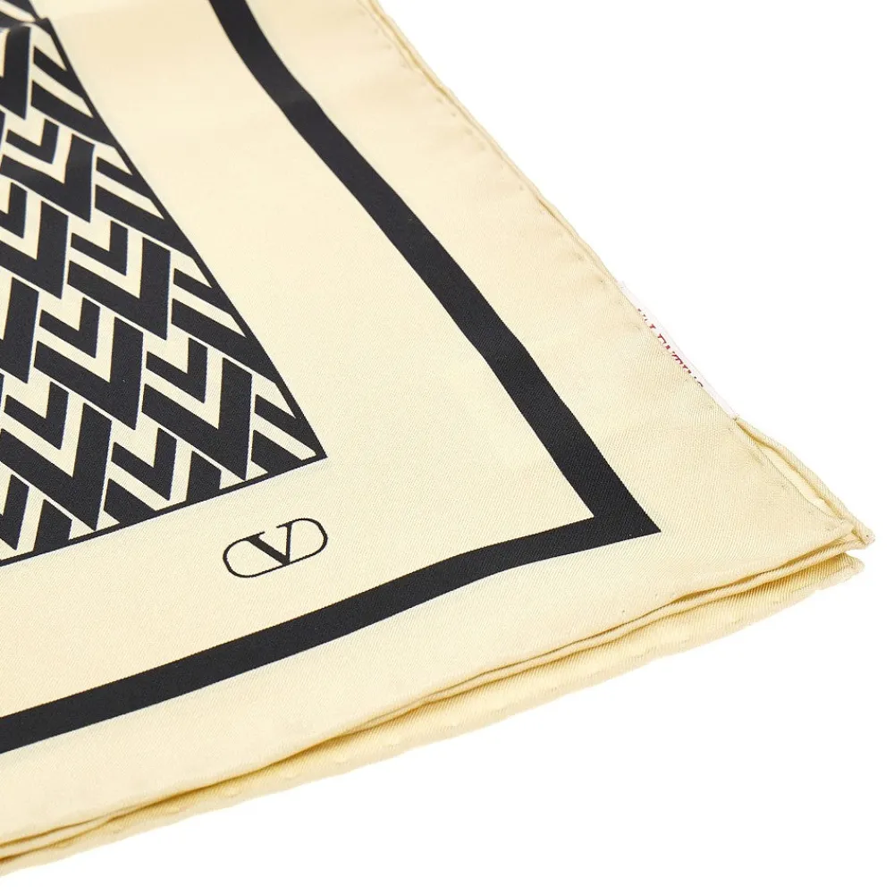 toute_la_v_silk_scarf_2.webp Best Toute la V' silk scarf Scarves